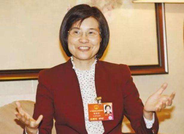 全國人大代表，江蘇陽光集團黨委書記、江蘇陽光集團股份公司董事長兼總經(jīng)理陳麗芬接受采訪